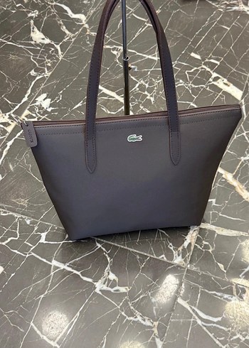 Lacoste Kadın Gri Deri Fermuarlı Çanta