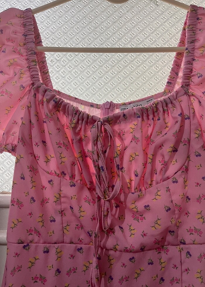 Derin yırtmaçlı elbise - Görsel 3