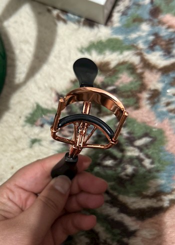 Kahverengi Kirpik Kıvırıcı - Görsel 4