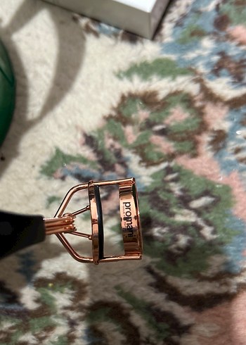 Kahverengi Kirpik Kıvırıcı - Görsel 5