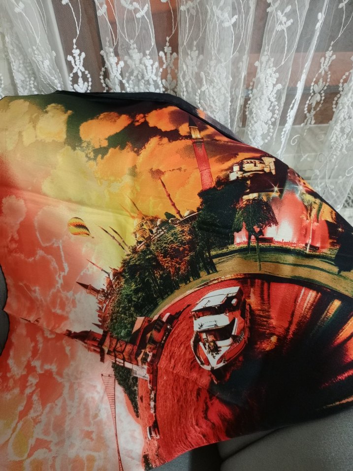 Renkli Pop Kültür Desenli saten eşarp - Görsel 2