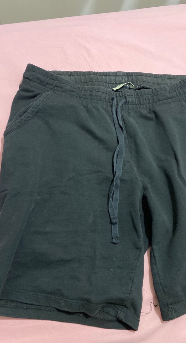 Siyah Rahat Kesim Mini Şort - Görsel 3