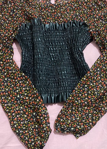 Çiçek Desenli, Pilili Kadın Bluz - Görsel 2