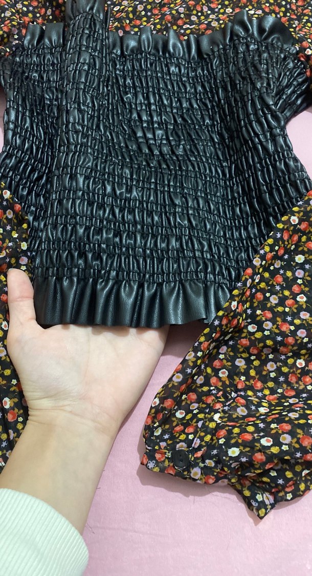 Çiçek Desenli, Pilili Kadın Bluz - Görsel 4