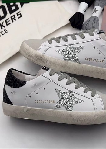 Golden Goose Deluxe Golden Goose Kadın Spor Ayakkabı