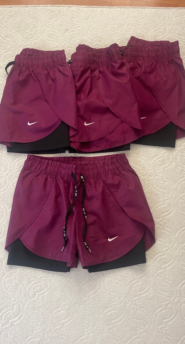 Nike Kadın Mor Mini Şort
2 adet s 2 adet m bedenler - Görsel 2