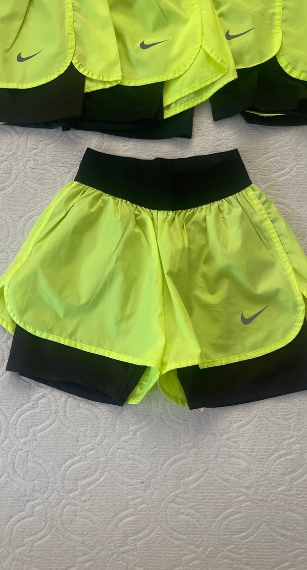 3 adet s 1 adet L bedenler mevcut - Görsel 2