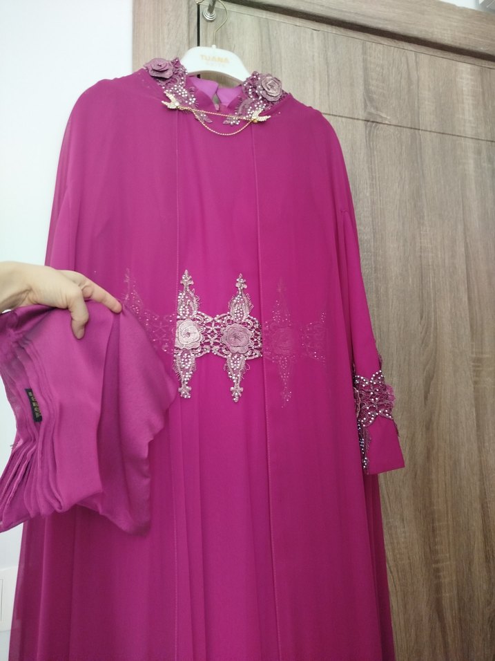 Pembe İşlemeli Uzun Kollu Salaş Abiye - Görsel 3