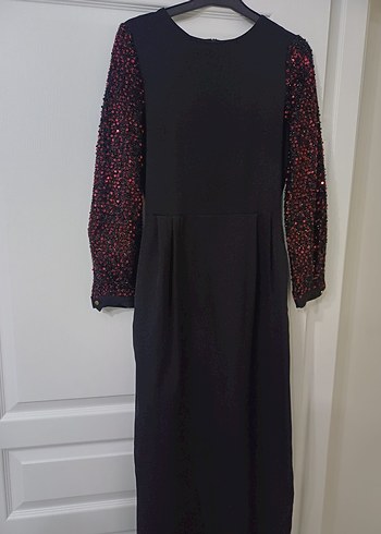 Uzun Kollu Siyah Pul İşlemeli Kadın Elbise - Görsel 2