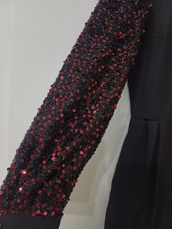 Uzun Kollu Siyah Pul İşlemeli Kadın Elbise - Görsel 5