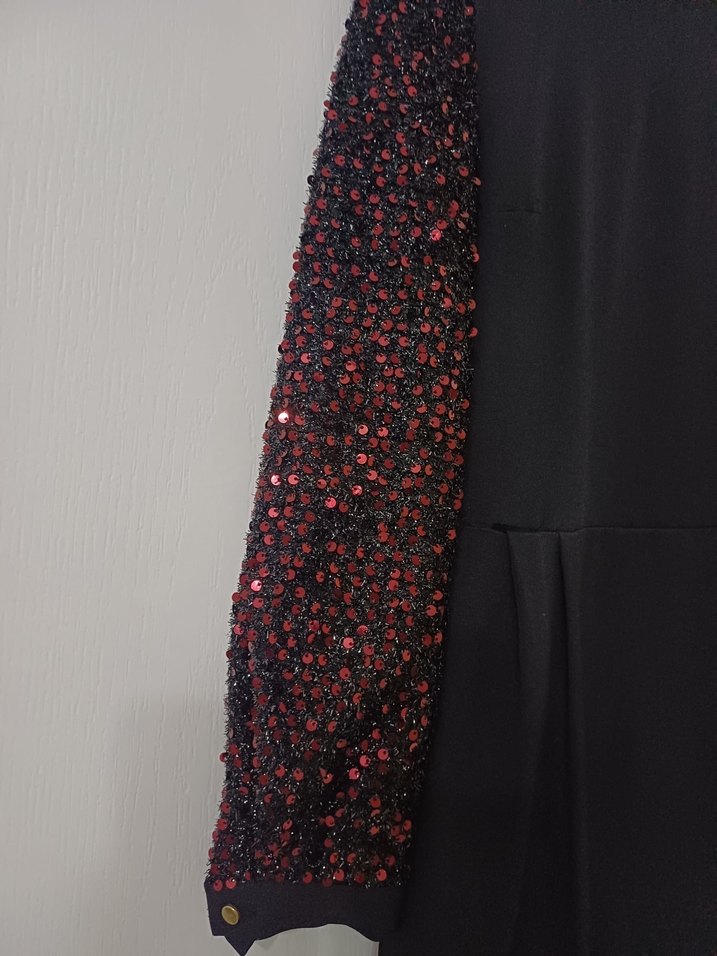 Uzun Kollu Siyah Pul İşlemeli Kadın Elbise - Görsel 4