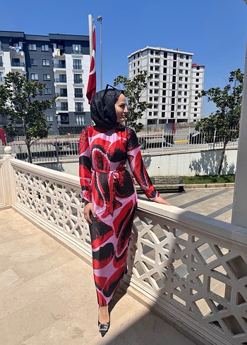 Kadın Çok Renkli Uzun Batik Desenli Elbise