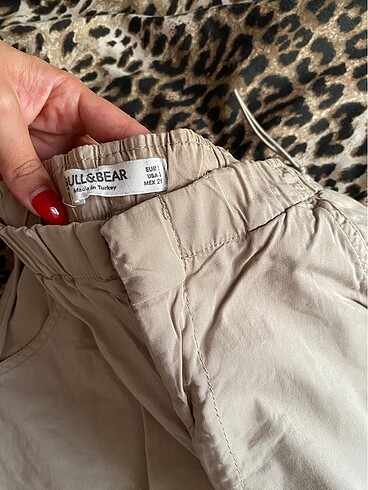 s Beden Pull and bear paraşüt pantolon