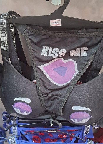 Kırmızı Gotik Baskılı Sütyen - Görsel 6