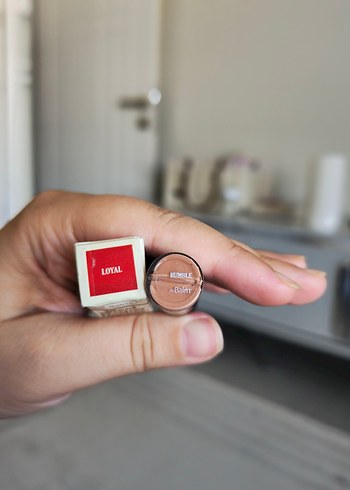 Altın Renkli Takı ve Makyaj Seti - Görsel 4