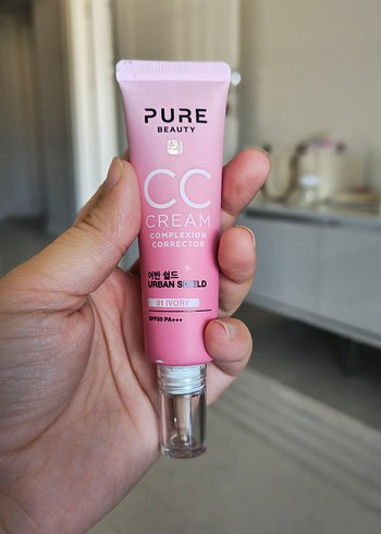 Altın Renkli Takı ve Makyaj Seti - Görsel 5