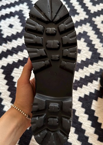 39 Beden Klasik Siyah Deri Tokalı Kadın Loafer