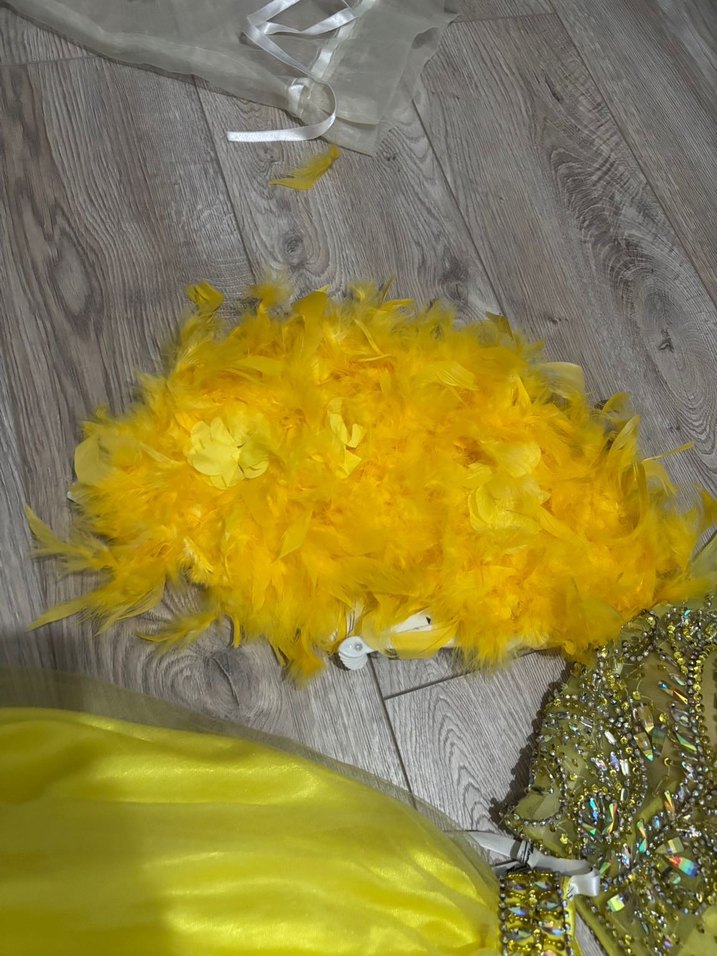 Sarı Mini Payetli Straplez Abiye Elbise - Görsel 5