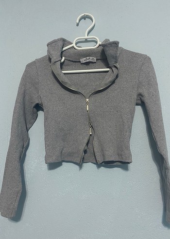 Gri Kısa Kesim Kadın crop