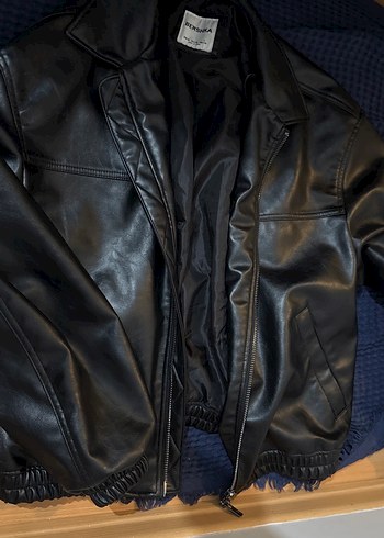 Bershka Kadın Siyah Oversize Deri Ceket