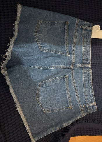 38 Beden Düğmeli Mavi Mini Jean Şort