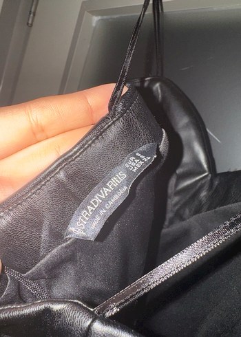 Siyah Deri Görünümlü Straplez Mini Elbise - Görsel 3