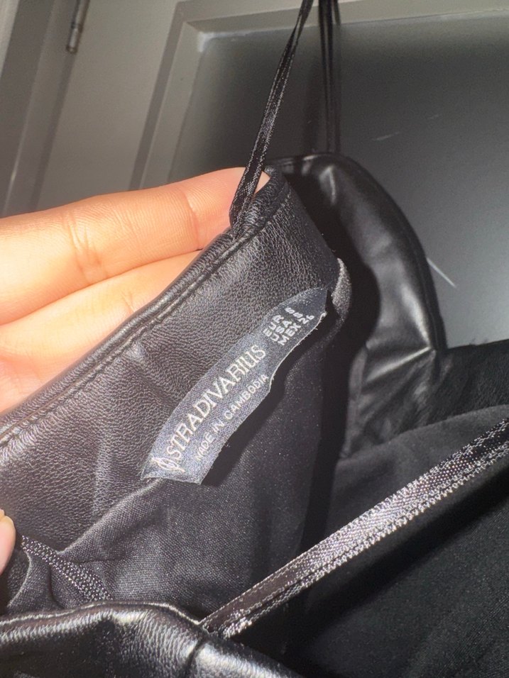 Siyah Deri Görünümlü Straplez Mini Elbise - Görsel 3