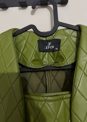 Yağ yeşili kapitone ceket etek takım - Görsel 2