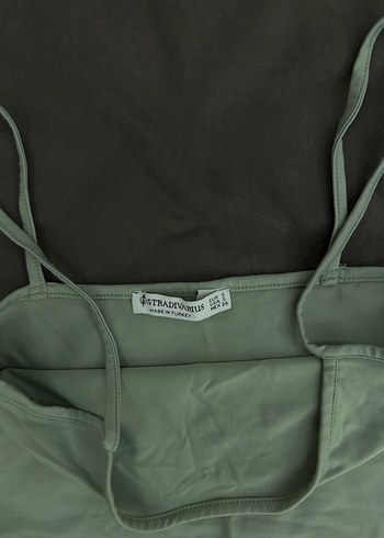 Yeşil İnce Askılı Kadın Atlet - Görsel 2