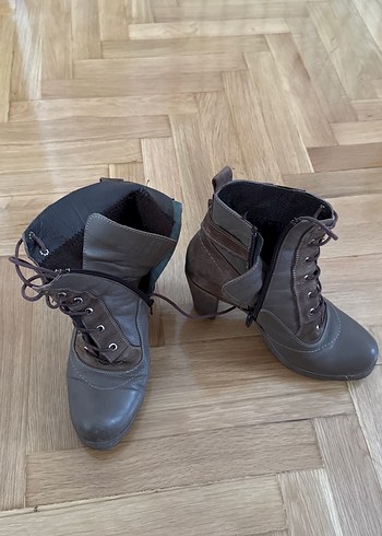 Kahverengi Deri Dolgu Topuklu Kadın Bot - Görsel 4