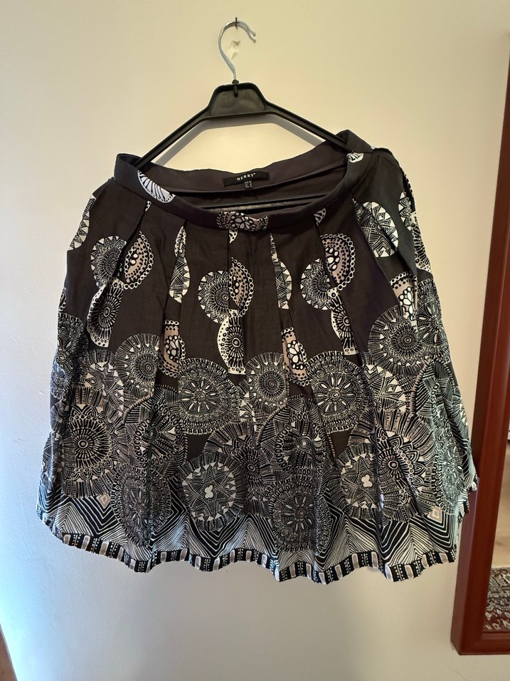 Volanlı Siyah Desenli Midi Etek - Görsel 2