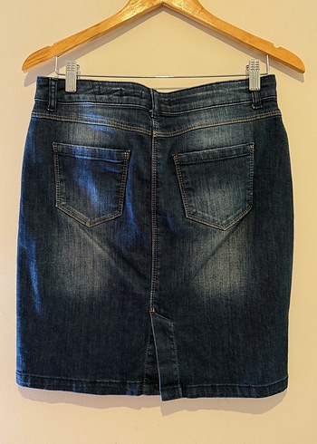 Kemer Detaylı Koyu Renk Denim Mini Etek - Görsel 2