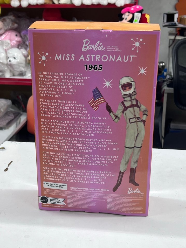 Miss Astronaut Bebek 1965, Gri Uzay Giysili - Görsel 3