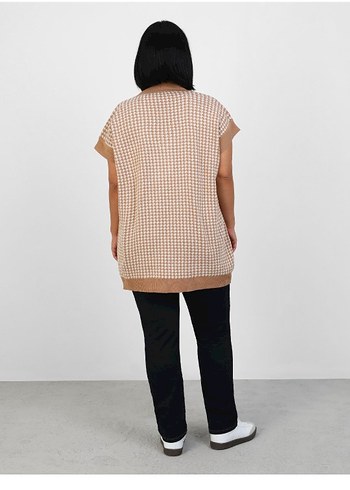 V Yaka Büyük Beden Kazayağı Desenli Süveter - Görsel 6