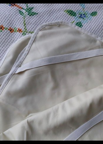 Düz Beyaz bebek alezi sıvı geçirmez - Görsel 2