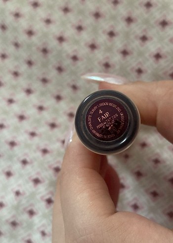 Sephora Charlotte Tilbury Kapatıcı