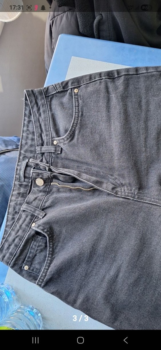 Gri Yırtık Detaylı Bol Kesim Kadın Kot Pantolon - Görsel 3