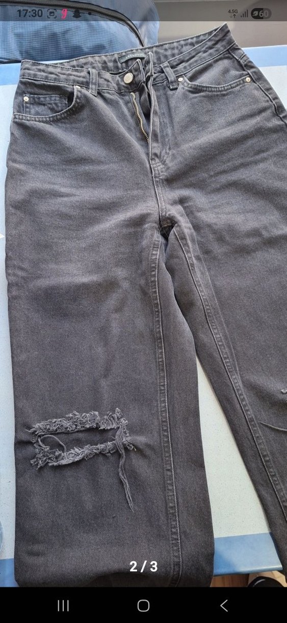 Gri Yırtık Detaylı Bol Kesim Kadın Kot Pantolon - Görsel 2