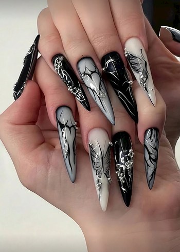 Goth takma tirnak