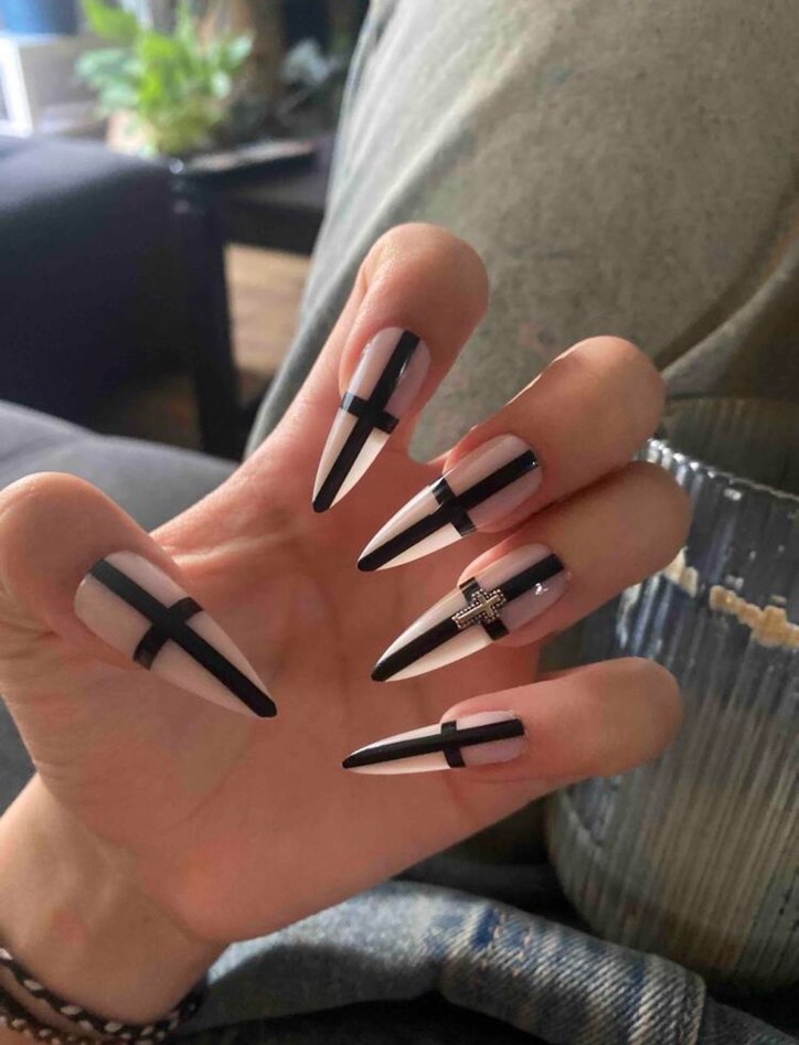 Goth Tırnaklar - Görsel 2