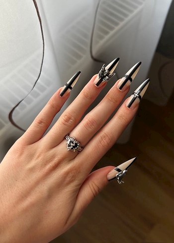 Goth Tırnaklar - Görsel 3