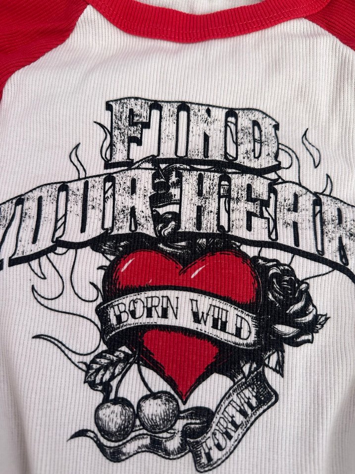 Kırmızı Baskılı Rock Punk Kadın Tişört - Görsel 2