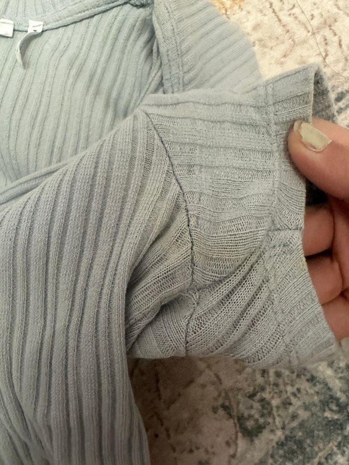 bebek mavisi V Yaka Kısa Kollu Triko Tişört - Görsel 2