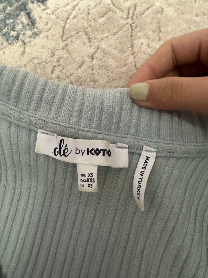 bebek mavisi V Yaka Kısa Kollu Triko Tişört - Görsel 3