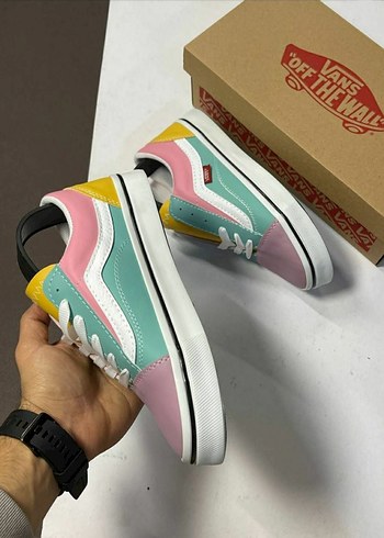 Vans Vans Renkli Kadın Spor Ayakkabı