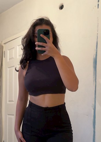 Siyah Yüksek Yakalı Crop Top