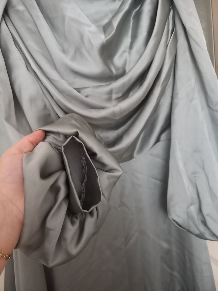 Gri Uzun Kollu Drapeli Kadın Abiye Elbise - Görsel 3