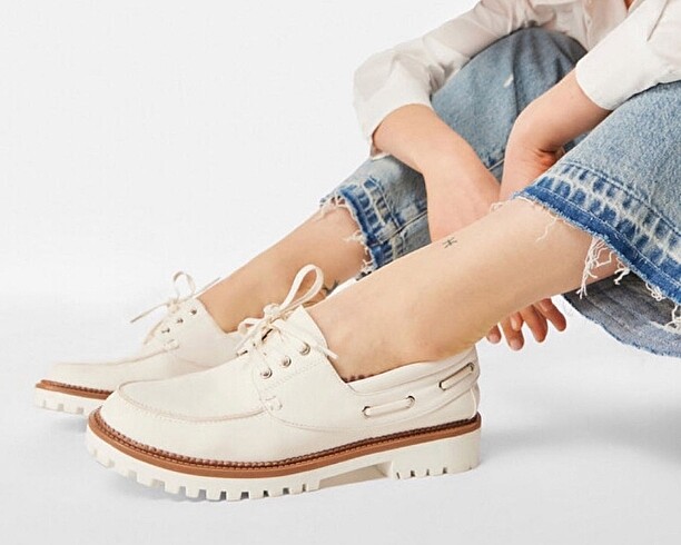 Twist loafer