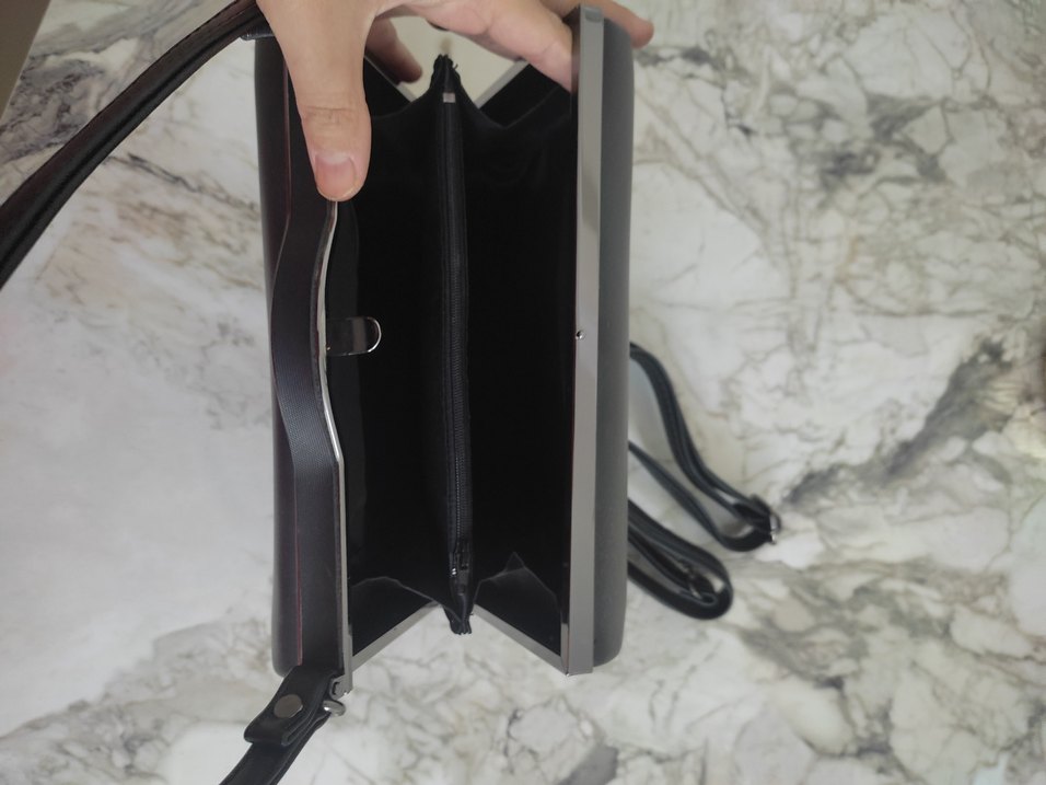 Klasik Siyah Deri Kadın Çanta - Görsel 3