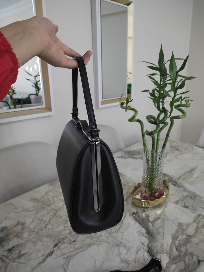 Klasik Siyah Deri Kadın Çanta - Görsel 2